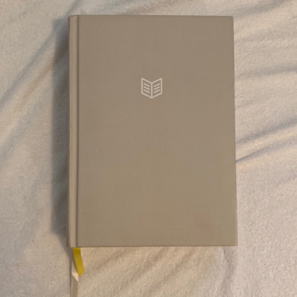 CSB She Reads Truth Bible, Beige Gray Hardcover - Holman Bible Publishers